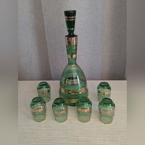 Emerald Green Glass Decanter Set with Gold Bands – 6 Shot Glasses – Mid-Century